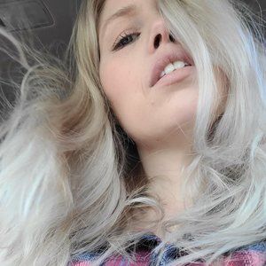 Meet your Posher, Christie